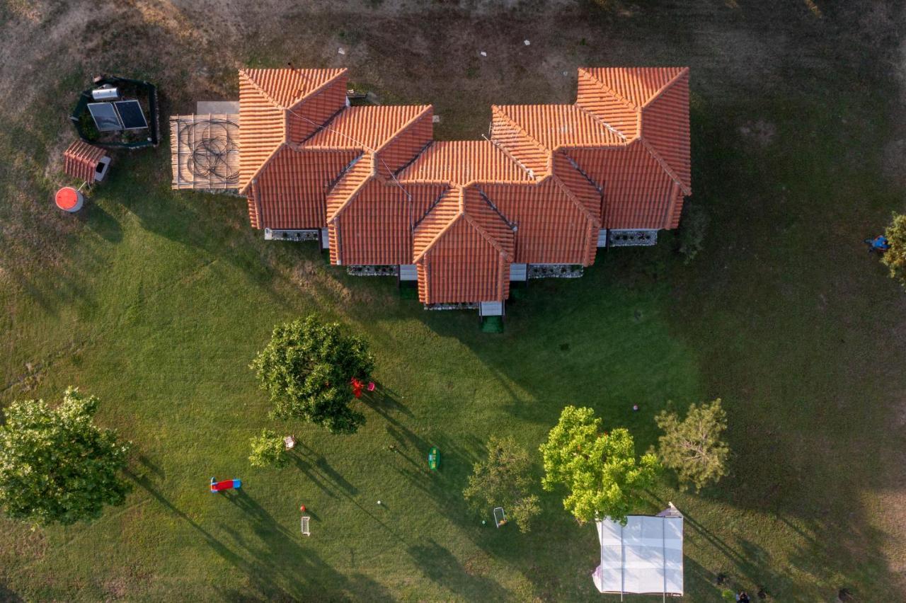Melissi Studios Paralia Sikias Luaran gambar